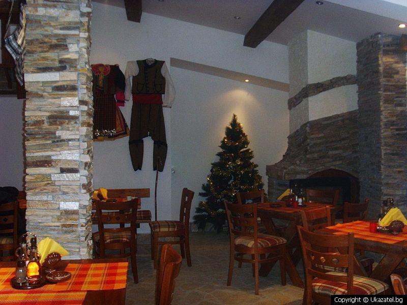 Family Hotel Veronika Devin Extérieur photo