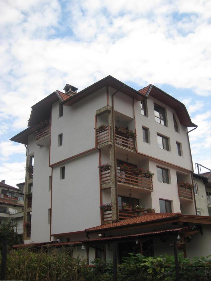 Family Hotel Veronika Devin Extérieur photo
